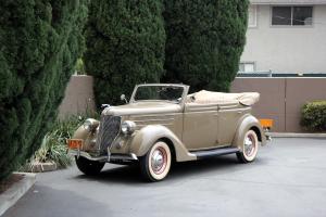 Ford V8 Deluxe Convertible Sedan